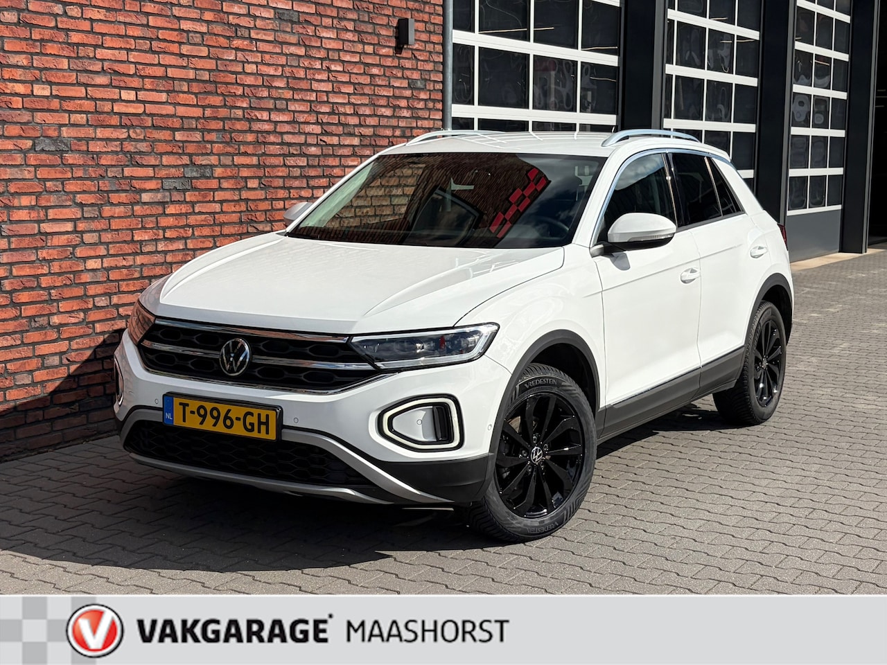 Volkswagen T-Roc - 1.5 TSI Style Adapt.Cruise/VirtualCockpit/LED/PDC/DAB/Clima/Airco/Trekhaak/AppConnect - AutoWereld.nl