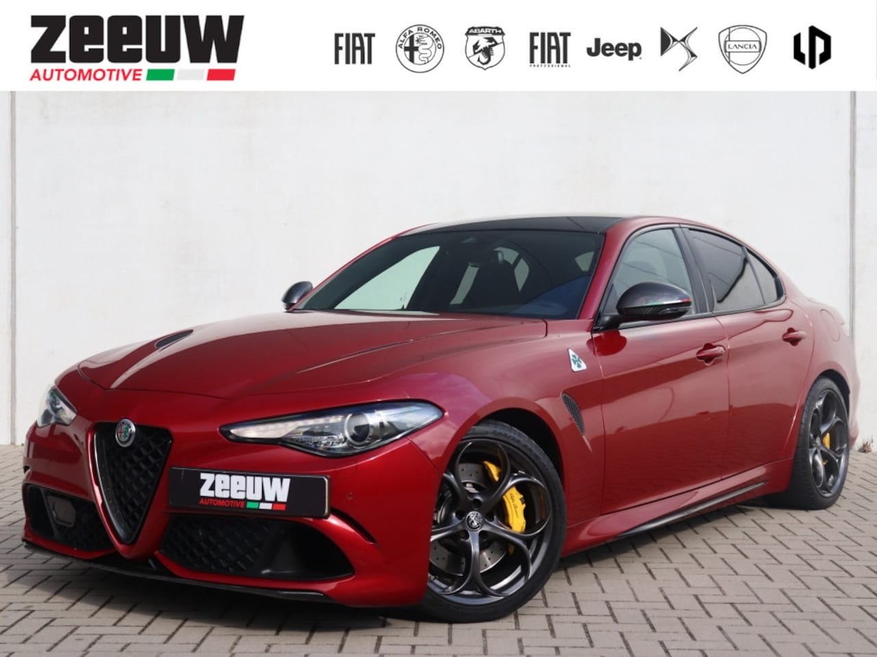 Alfa Romeo Giulia - 2.9 V6 Quadrifoglio | Sparco | Carbon | Akrapovic | Rosso 8C - AutoWereld.nl