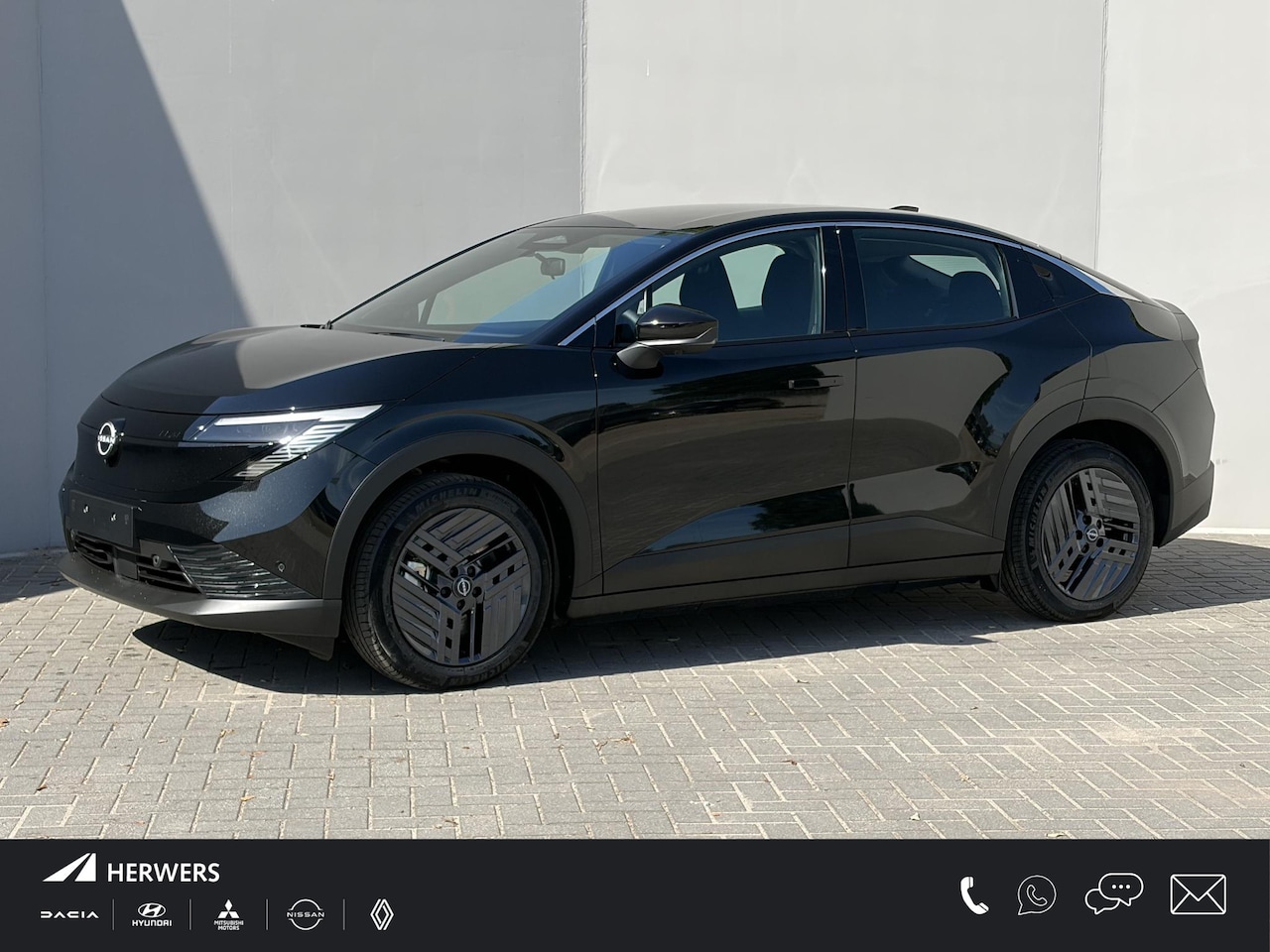 Nissan LEAF - Engage 52 kWh / Stoel- en Stuurverwarming / 360 graden camera / Apple Carplay&Android Auto - AutoWereld.nl