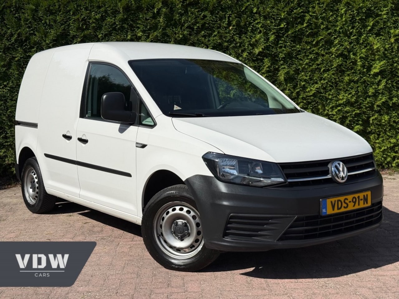 Volkswagen Caddy - 2.0 TDI L1H1 Airco / Parkeersensoren / Apple Carplay / Werkplaatsinrichting - AutoWereld.nl