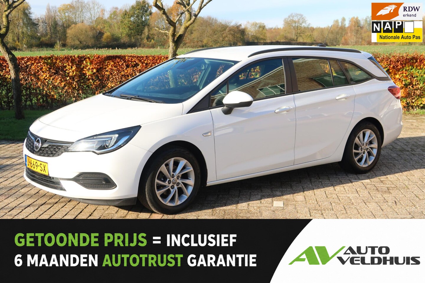 Opel Astra Sports Tourer - 1.2 Edition NAVI CRUISE 6 VERSNELLINGEN - AutoWereld.nl