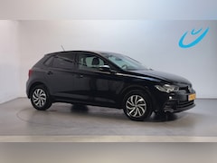 Volkswagen Polo - 1.0 TSI Life Parkeersensoren Navigatie DAB+ App-Connect