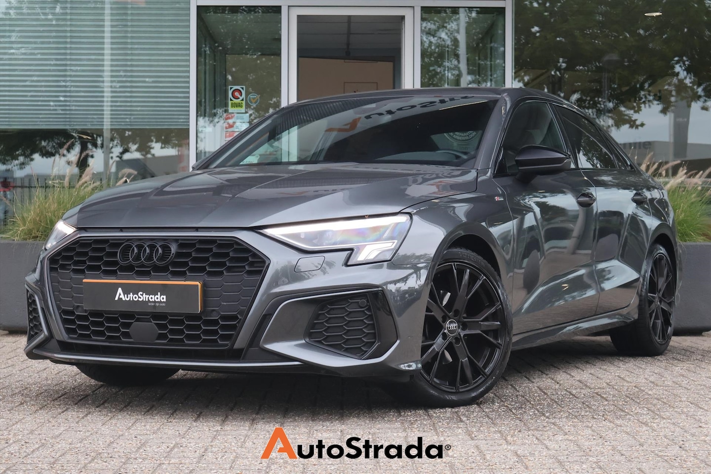 Audi A3 Limousine - 35 TFSI S-Line 150pk | LED | Virtual | Camera | Climate | Carplay | ACC | Navigatie | - AutoWereld.nl