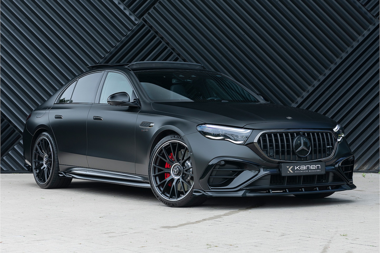 Mercedes-Benz E-klasse - AMG 53 4MATIC+ Night Distronic+ IHC+ MBUX Achterasbes. Hyperscreen Pano HUD Massage 360 So - AutoWereld.nl