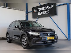 Volkswagen Tiguan - 1.5 TSI Life - N.A.P. Airco, Cruise, Navi, PDC, Carplay, Trekhaak