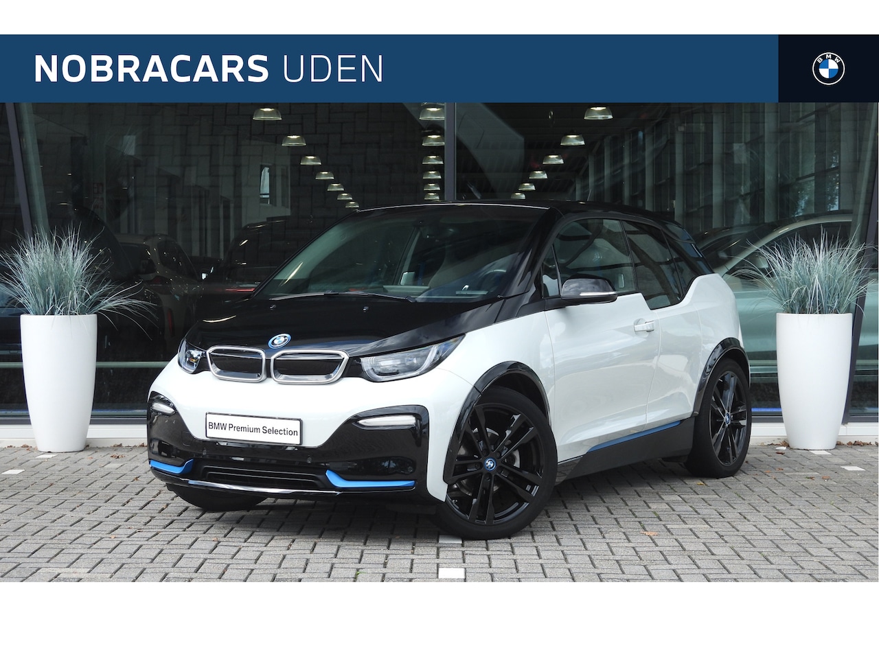 BMW i3 - S Executive / Achteruitrijcamera / Stoelverwarming / PDC / Navigatiesysteem Professional - AutoWereld.nl
