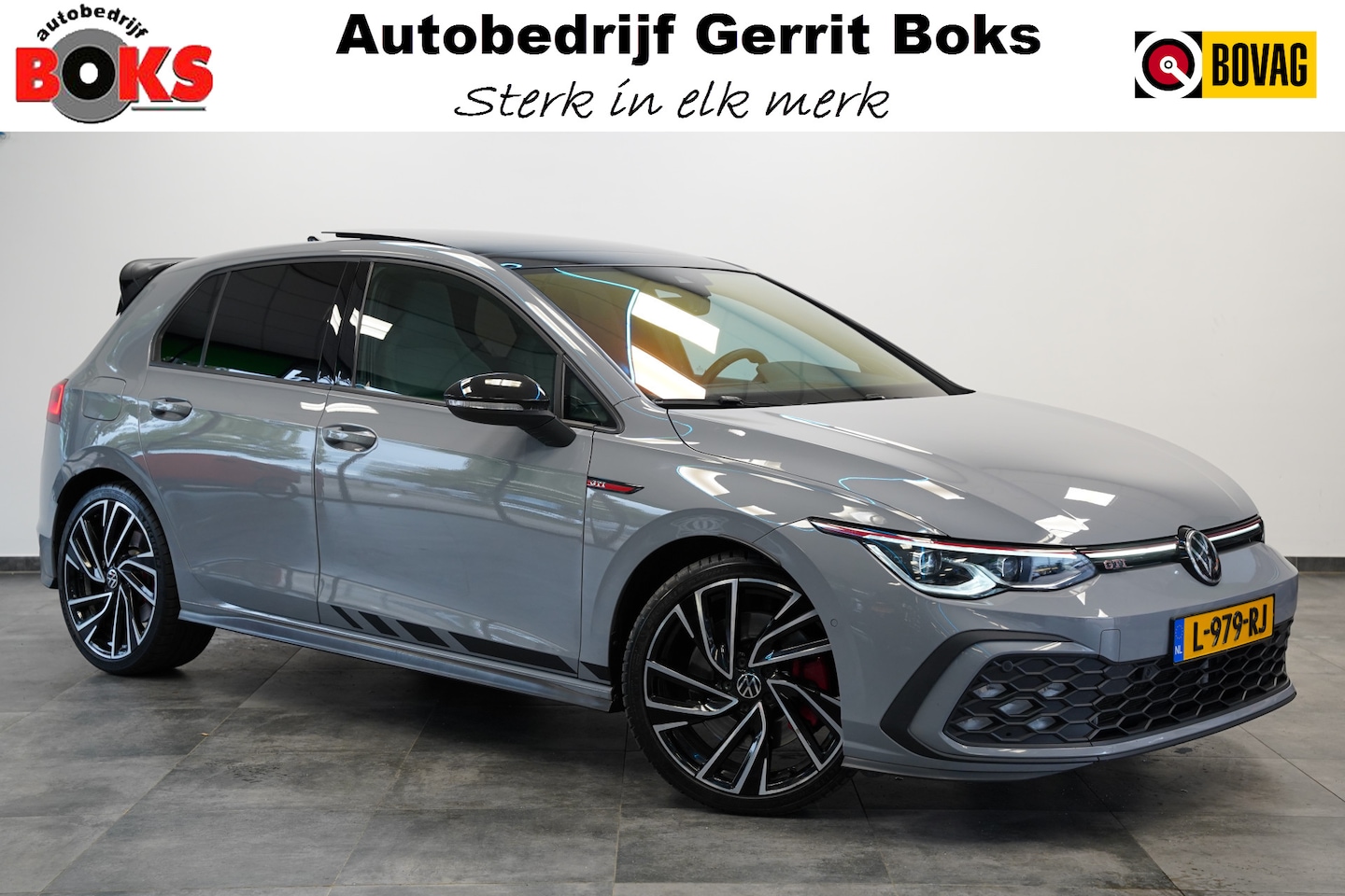 Volkswagen Golf - 2.0 TSI GTI Akrapovič Panoramadak Harman&Kardon Sterrenhemel 19''LM - AutoWereld.nl