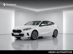 BMW 1-serie - 120 | Panorama | 18" | Innovation Pack | Sportstoelen | Harman Kardon | Nu 39.895,