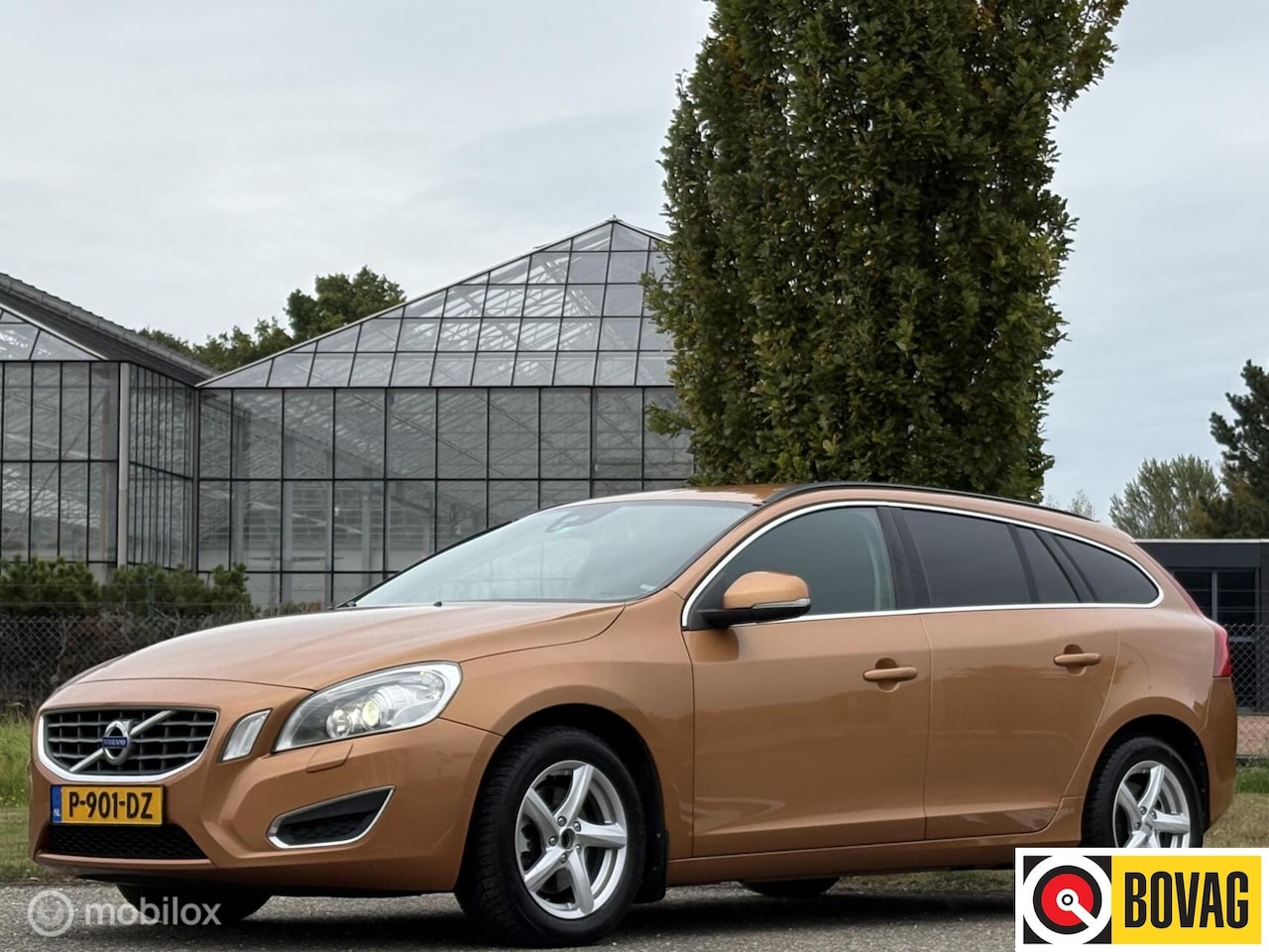 Volvo V60 - 2.0 T5 – 241pk | Cruise Control - Trekhaak - - AutoWereld.nl