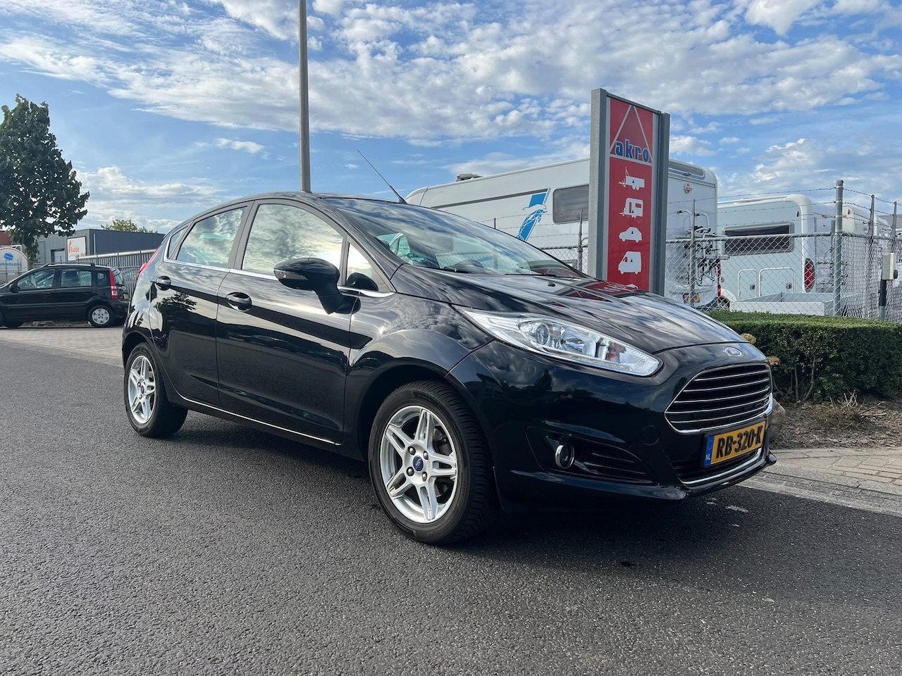 Ford Fiesta - 1.0 EcoBoost Titanium | Airco | NAVI | Bluetooth | Parkeersensoren achter - AutoWereld.nl