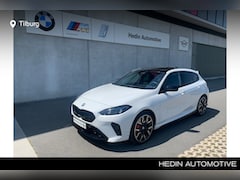 BMW 1-serie - 120 M Sport pakket Pro | Achteruitrijcamera | Glazen panoramadak | Harman-Kardon sound sys