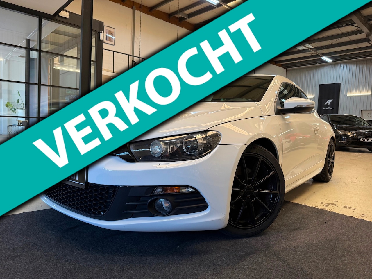 Volkswagen Scirocco - 1.4 TSI 160 PK Dealer onderhouden R-line Carplay Subwoofer Parkeersensoren 18'LM - AutoWereld.nl