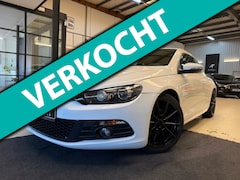 Volkswagen Scirocco - 1.4 TSI 160 PK Dealer onderhouden R-line Carplay Subwoofer Parkeersensoren 18'LM