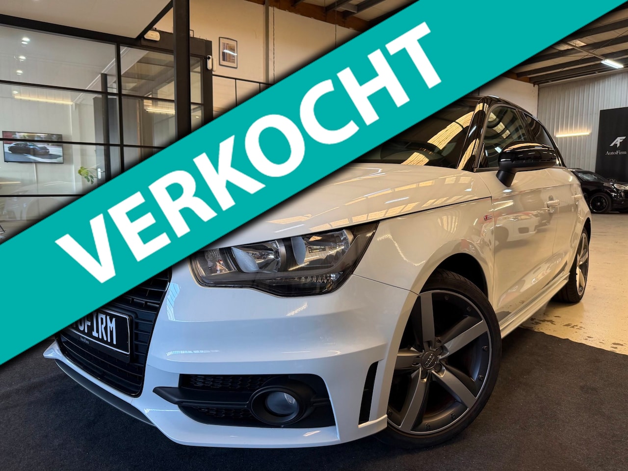 Audi A1 Sportback - 1.2 TFSI S-line Dealer onderhouden Garantie Stoelverwarming Bluetooth Parkeersensoren - AutoWereld.nl