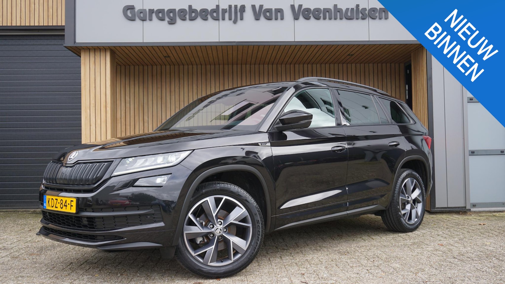 Skoda Kodiaq - 1.5 TSI 150pk Sportline Pano.Dak 360-View 19inch LM Leder/Alcantara Keyless ACC Virtual Co - AutoWereld.nl