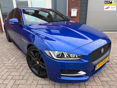 Jaguar XE - 2.0 D Portfolio / Leder / Navi / Camera / Meredian / PDC / Clima / NAP