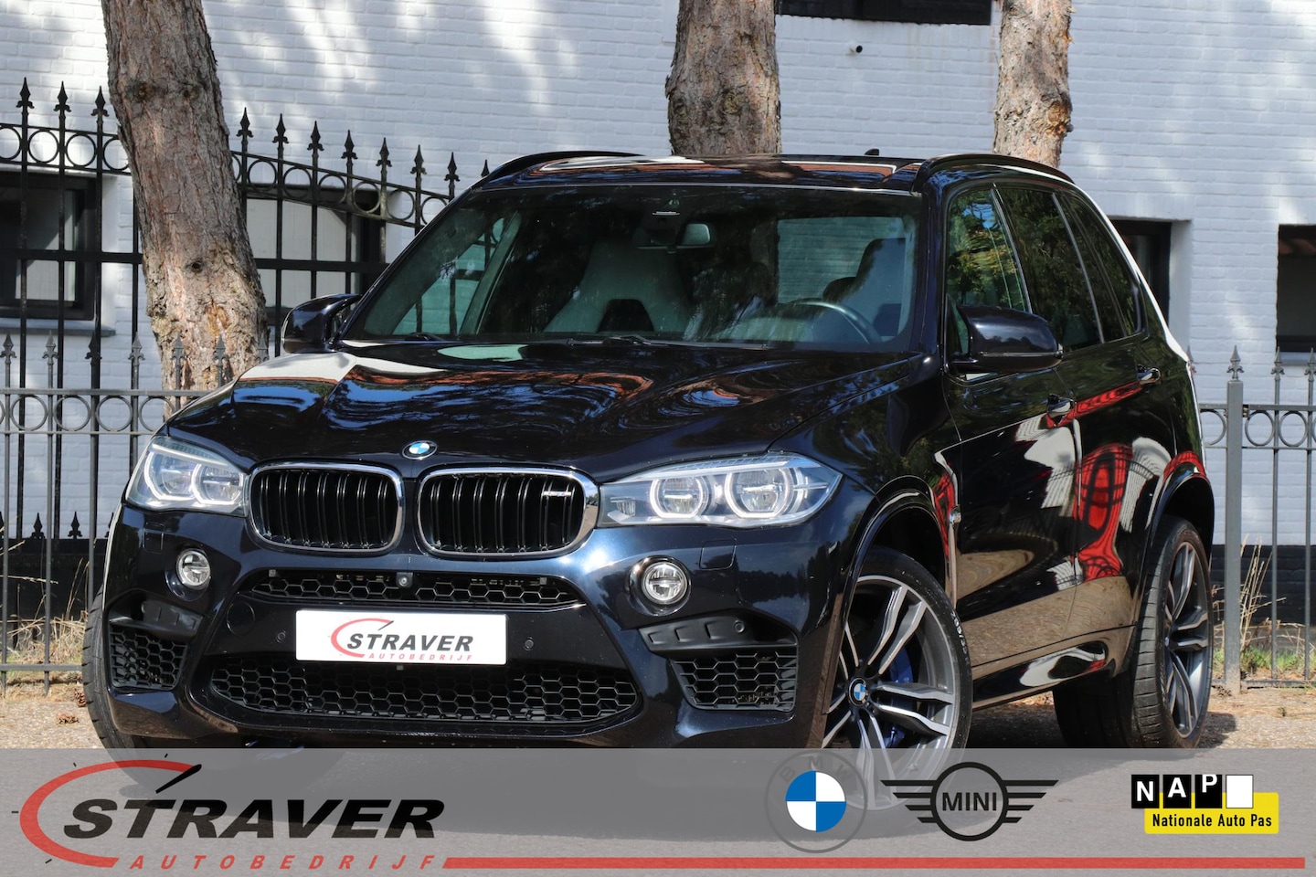 BMW X5 - M |Carbon interieur |Harman/Kardon |Head-up |Surround view - AutoWereld.nl