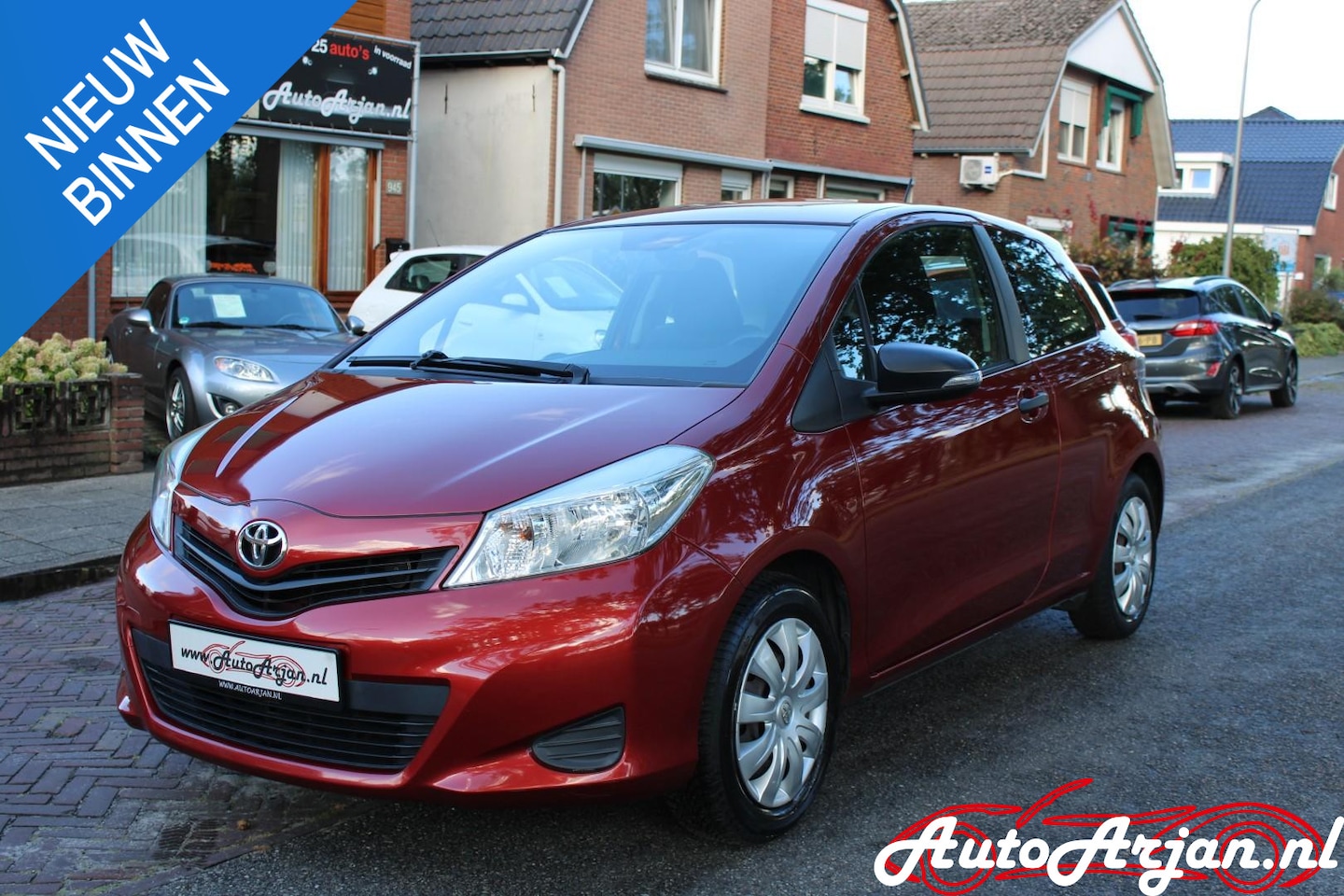 Toyota Yaris - 1.0 VVT-i Comfort Navi, Bleutooth, Garantie - AutoWereld.nl