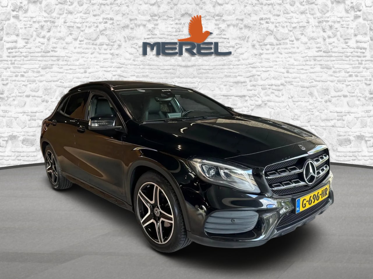 Mercedes-Benz GLA-Klasse - 180 Business Solution AMG | Pano | Night | Keyless | Camera