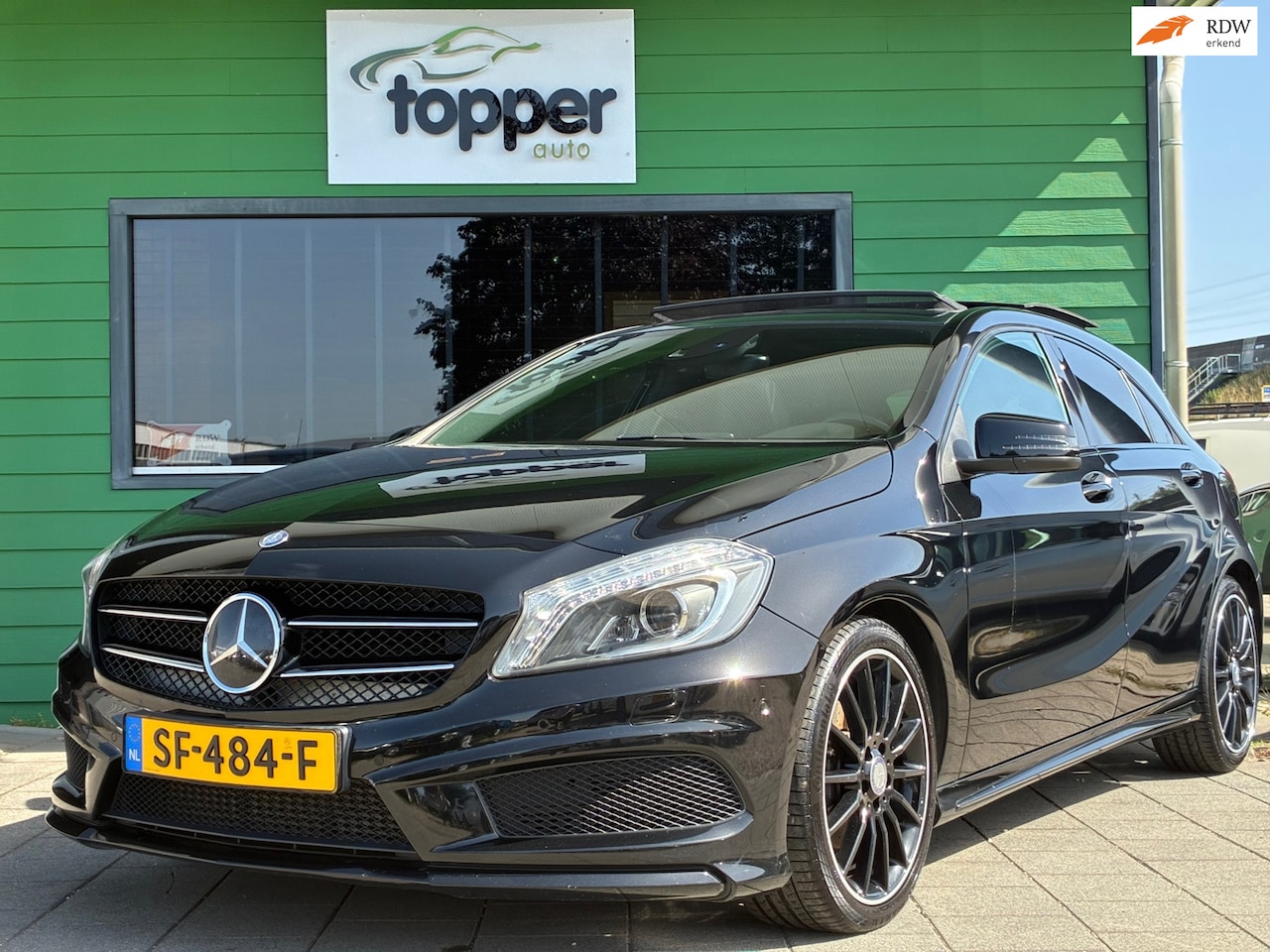 Mercedes-Benz A-klasse - 180 Prestige Comfort|AMG|Automaat|Panoramadak|Navigatie|CruiseControl|Airco| - AutoWereld.nl