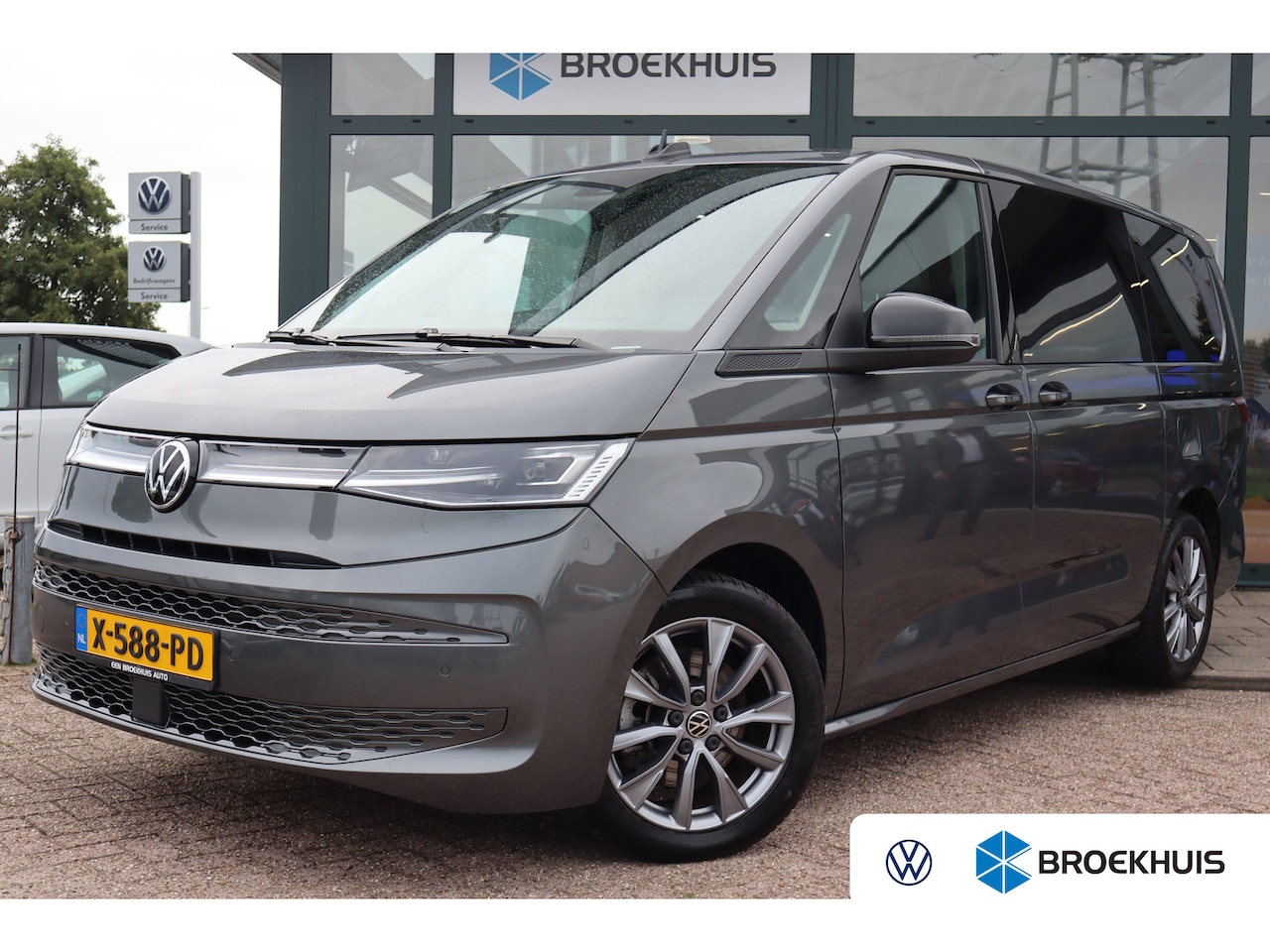 Volkswagen Multivan - 1.4 eHybrid L2H1 Life Business 150PK | Achteruitrijcamera | Airco (automatisch) | Cruise c - AutoWereld.nl