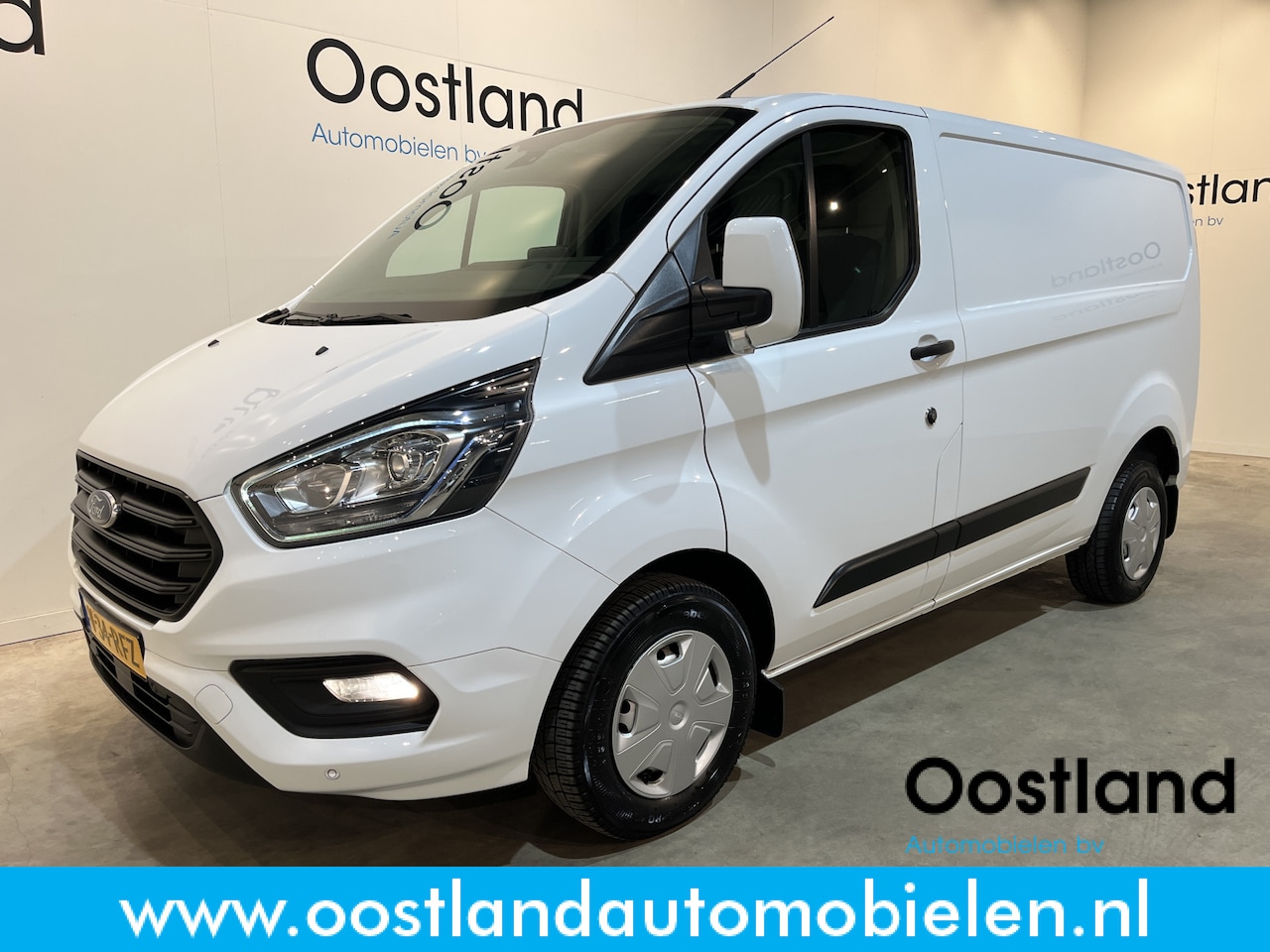 Ford Transit Custom - 280 2.0 TDCI L1H1 Trend 130 PK / Euro 6 / Airco / CarPlay / Cruise Control / Camera / 3-Zi - AutoWereld.nl