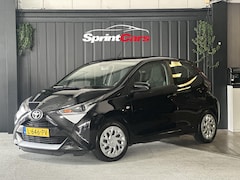 Toyota Aygo - 1.0 VVT-i x-play | Achteruitrijcamera | Carplay | Airco | Cruise Control | Hill Hold Funct
