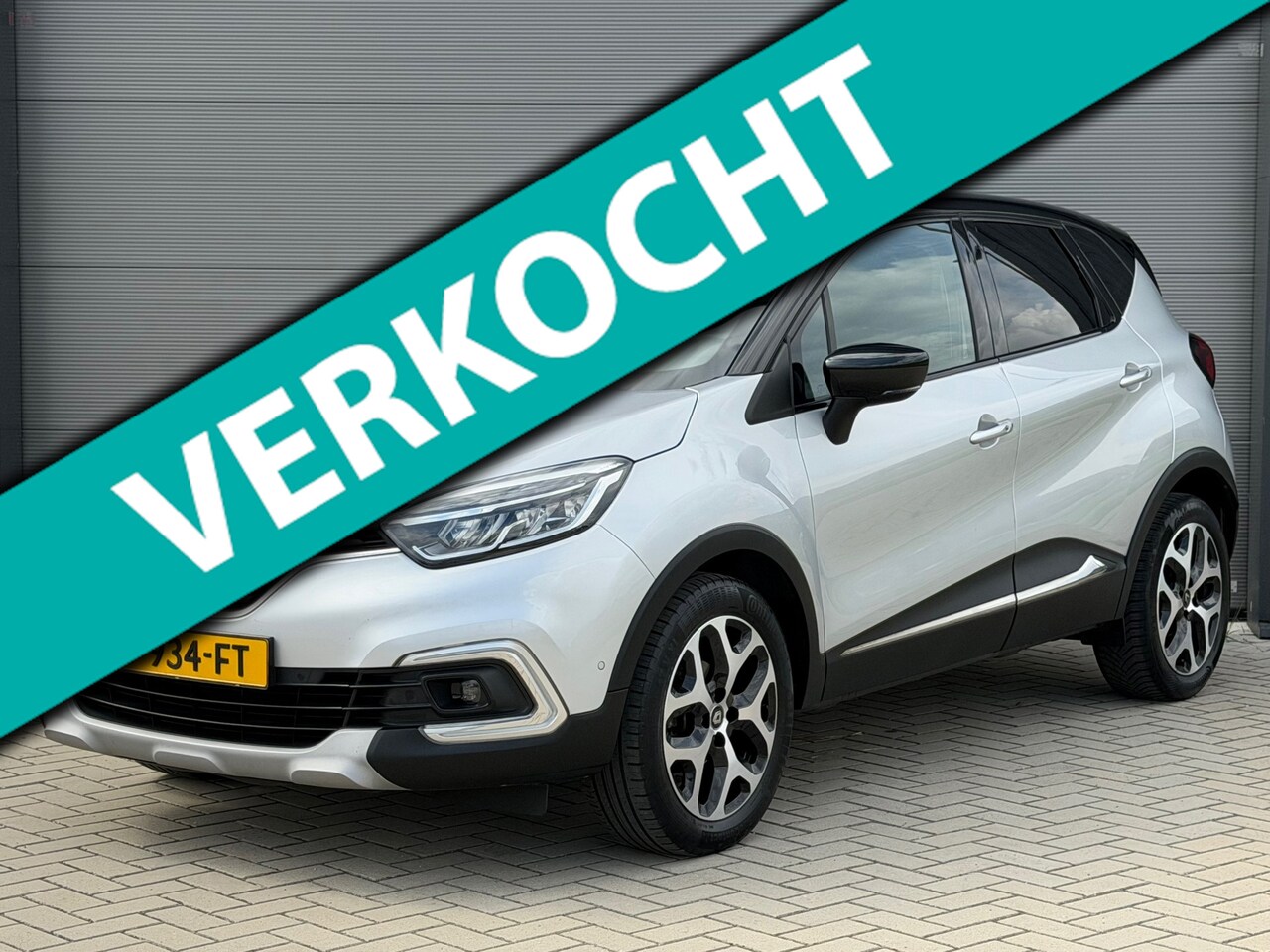 Renault Captur - 0.9 TCe Version S | Panoramadak | Camera | LMV | LED | Dodehoek Detectie - AutoWereld.nl