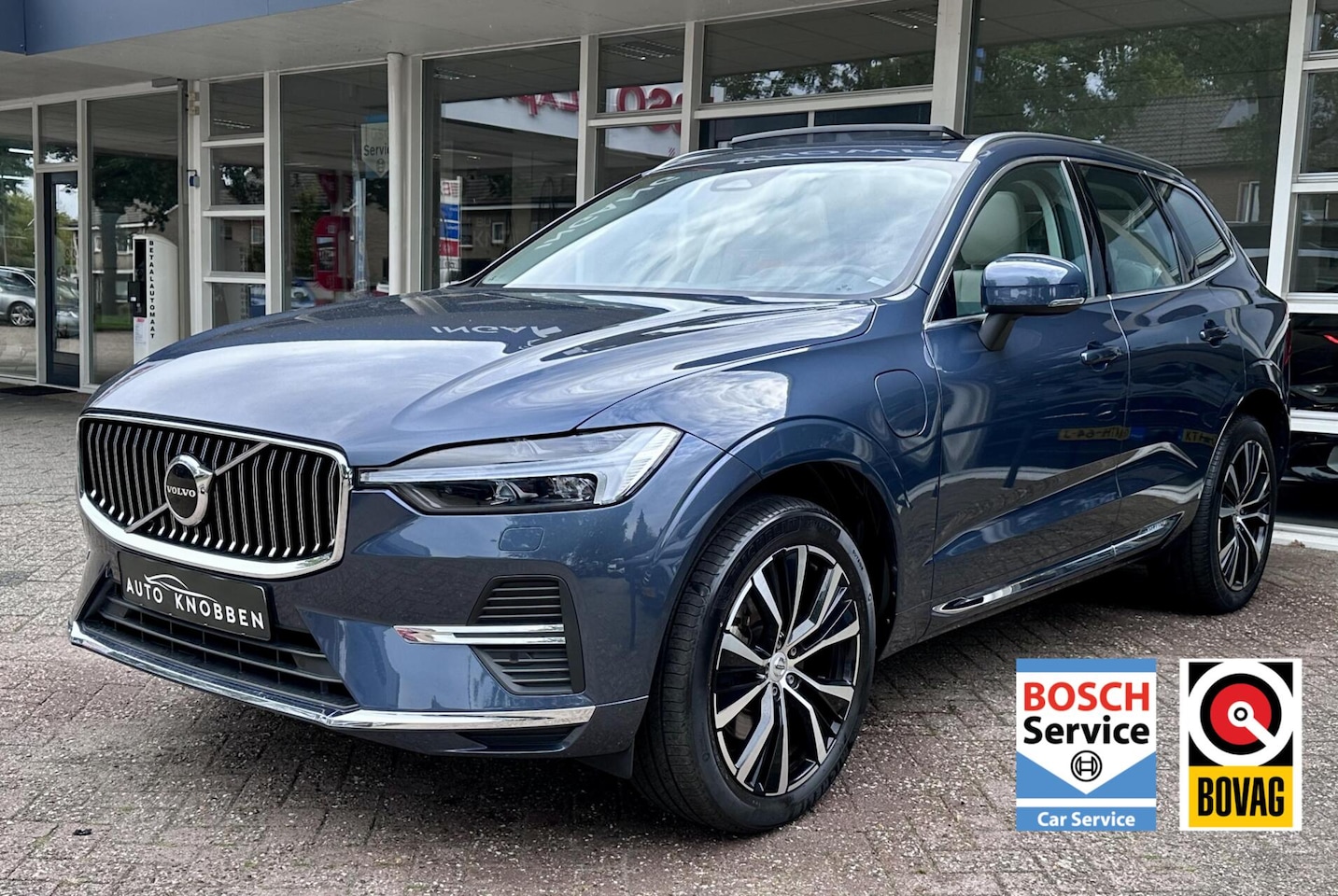 Volvo XC60 - 2.0 T8 Plug-in hybrid AWD Pano, Head-Up, H/K, Trekhaak.. - AutoWereld.nl