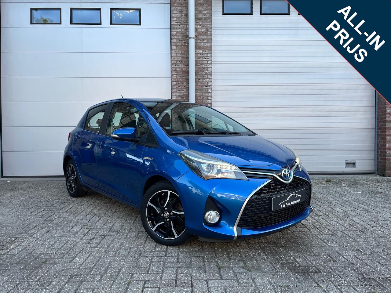 Toyota Yaris - 1.5 Hybrid Dynamic Navi/Garantie - AutoWereld.nl