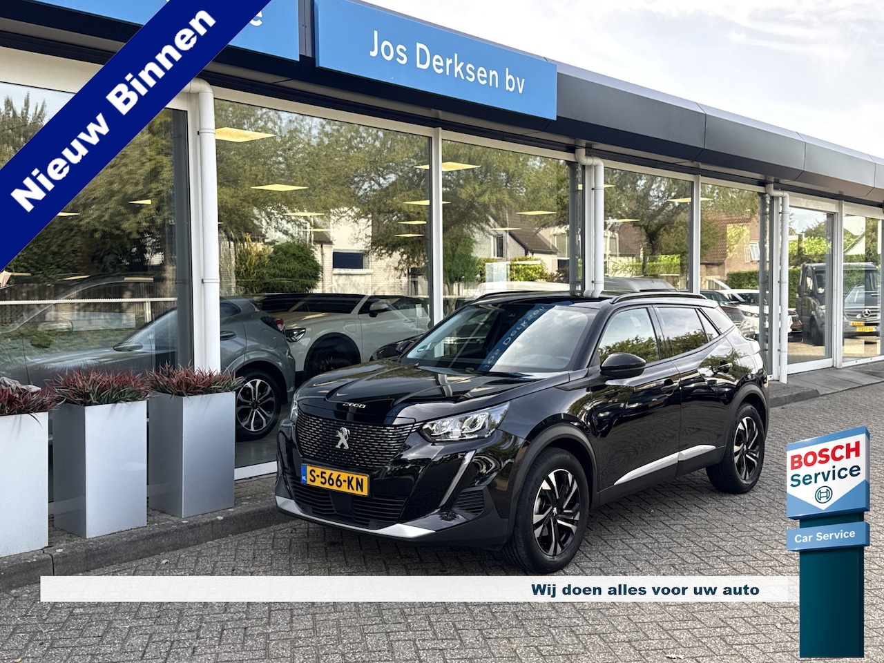 Peugeot 2008 - 1.2 PureTech Automaat Allure Pack - Carplay | Nav | PDC | Stoelverw. | Trekhaak - AutoWereld.nl