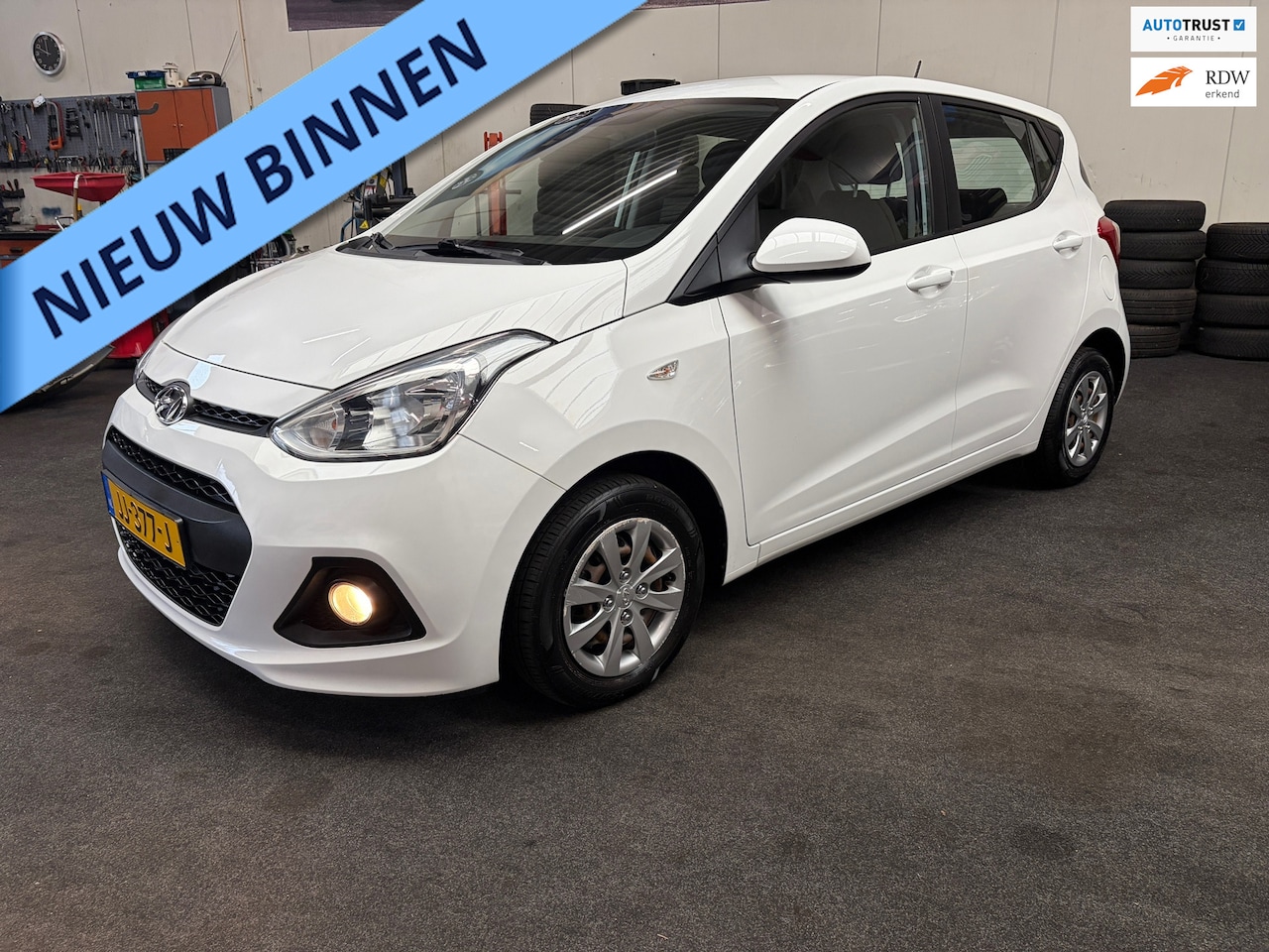 Hyundai i10 - 1.0i i-Motion Comfort Plus 1.0i i-Motion Comfort Plus - AutoWereld.nl
