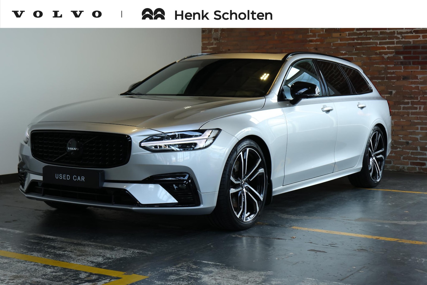 Volvo V90 - 2.0 B4 R-Design | Semi Electrische Wegklapbare Trekhaak | Head-Up Display | 360° Parkeerca - AutoWereld.nl