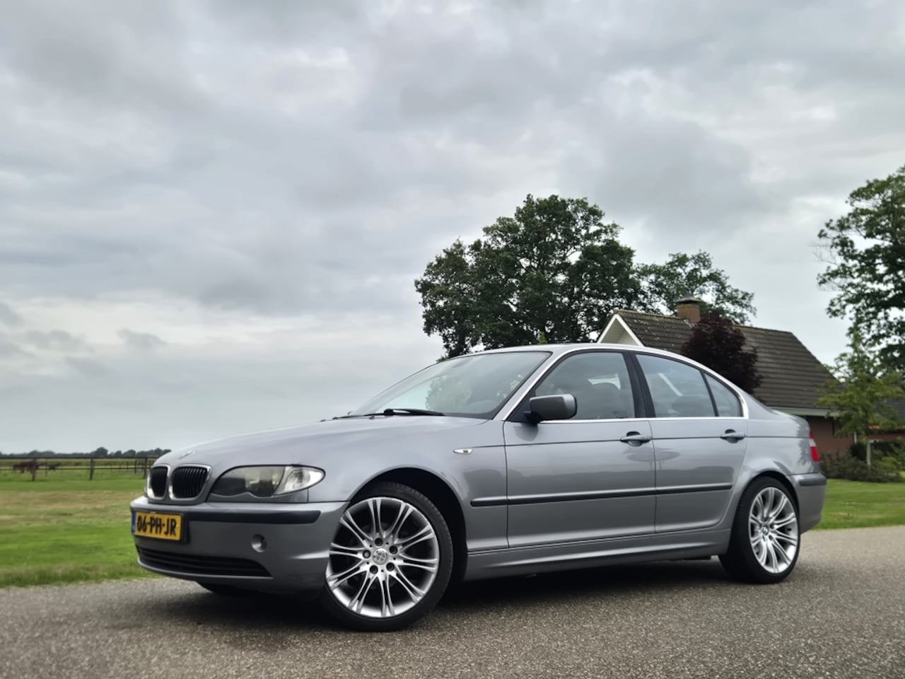 BMW 3-serie - 318i Special Edition 318i Special Edition Nieuwe APK - AutoWereld.nl