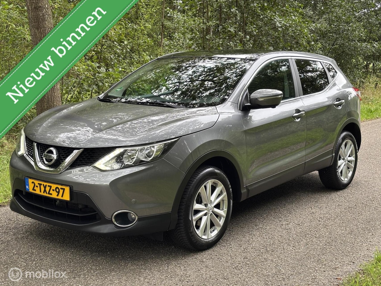 Nissan Qashqai - 1.2 Premier Edition|Keyless|360•|Pano||NAP - AutoWereld.nl