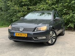 Volkswagen Passat Variant - 1.4 TSI Highline BlueMotion | Cruise + Clima + Navi Nu € 3.500,