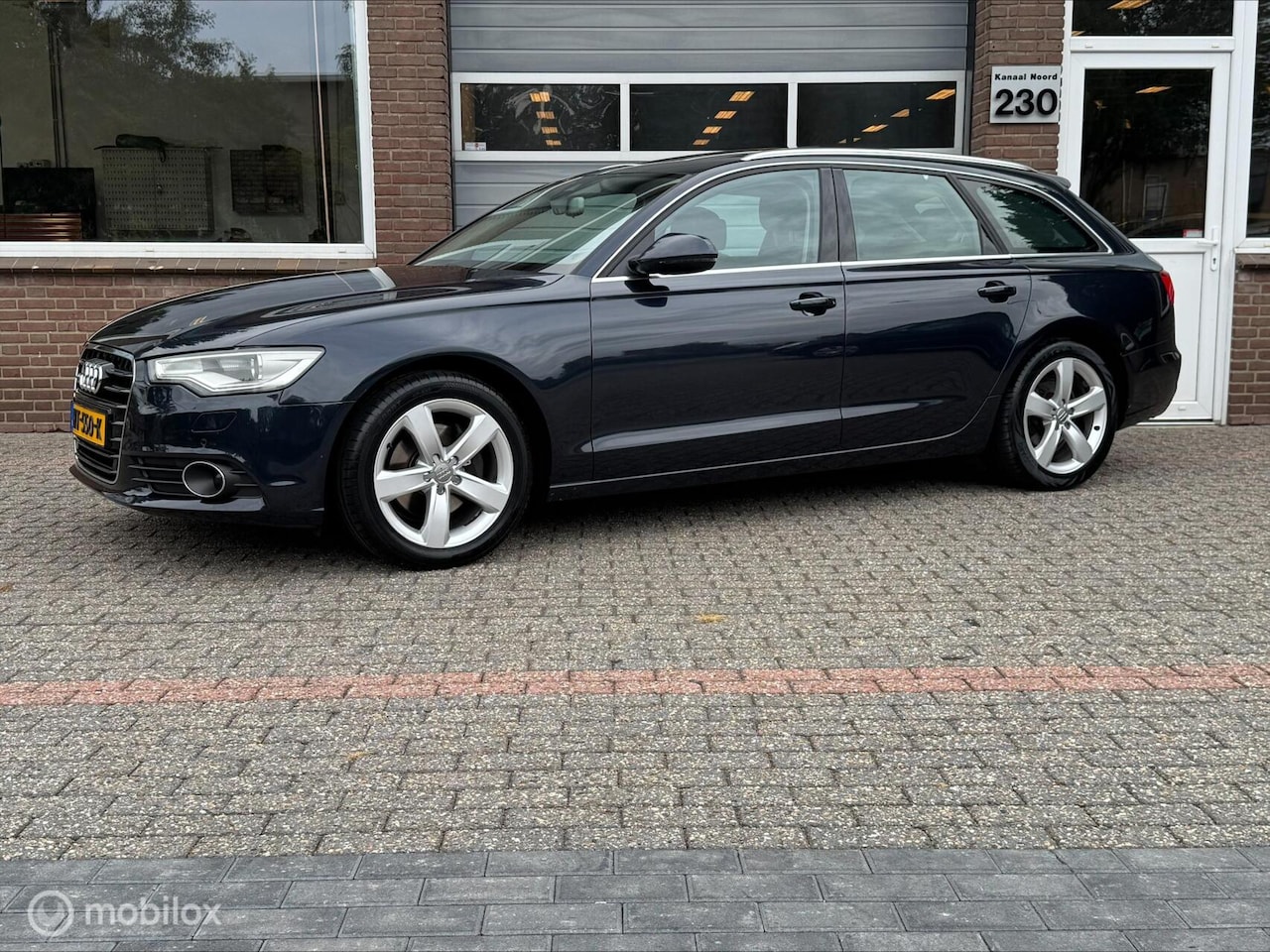 Audi A6 Avant - 2.8 FSI QUATTRO AUT LEDER/PANO/NAVI/AIRCO - AutoWereld.nl