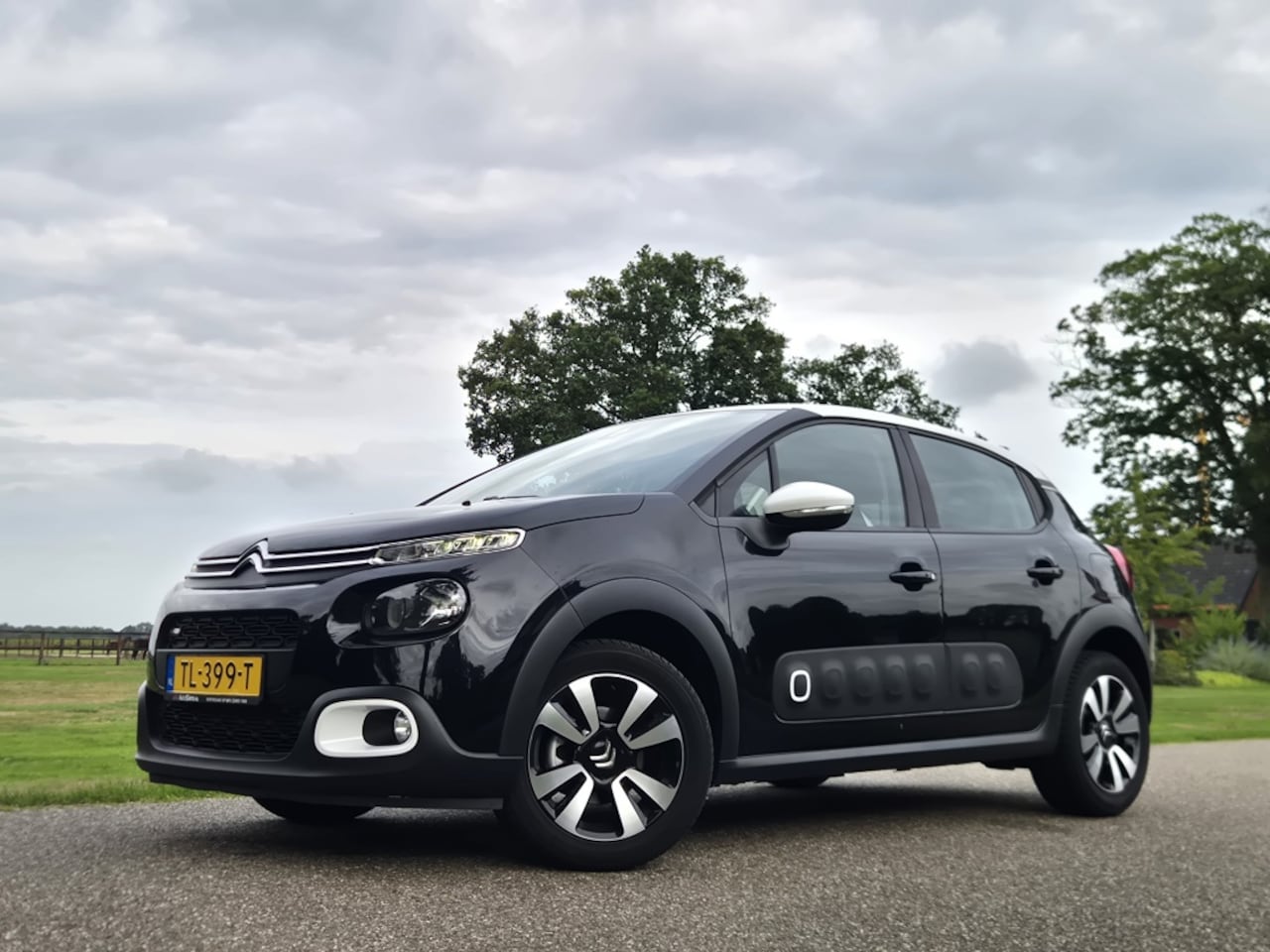 Citroën C3 - 1.2 Shine, Nieuwe APK+ kl. Beurt! - AutoWereld.nl