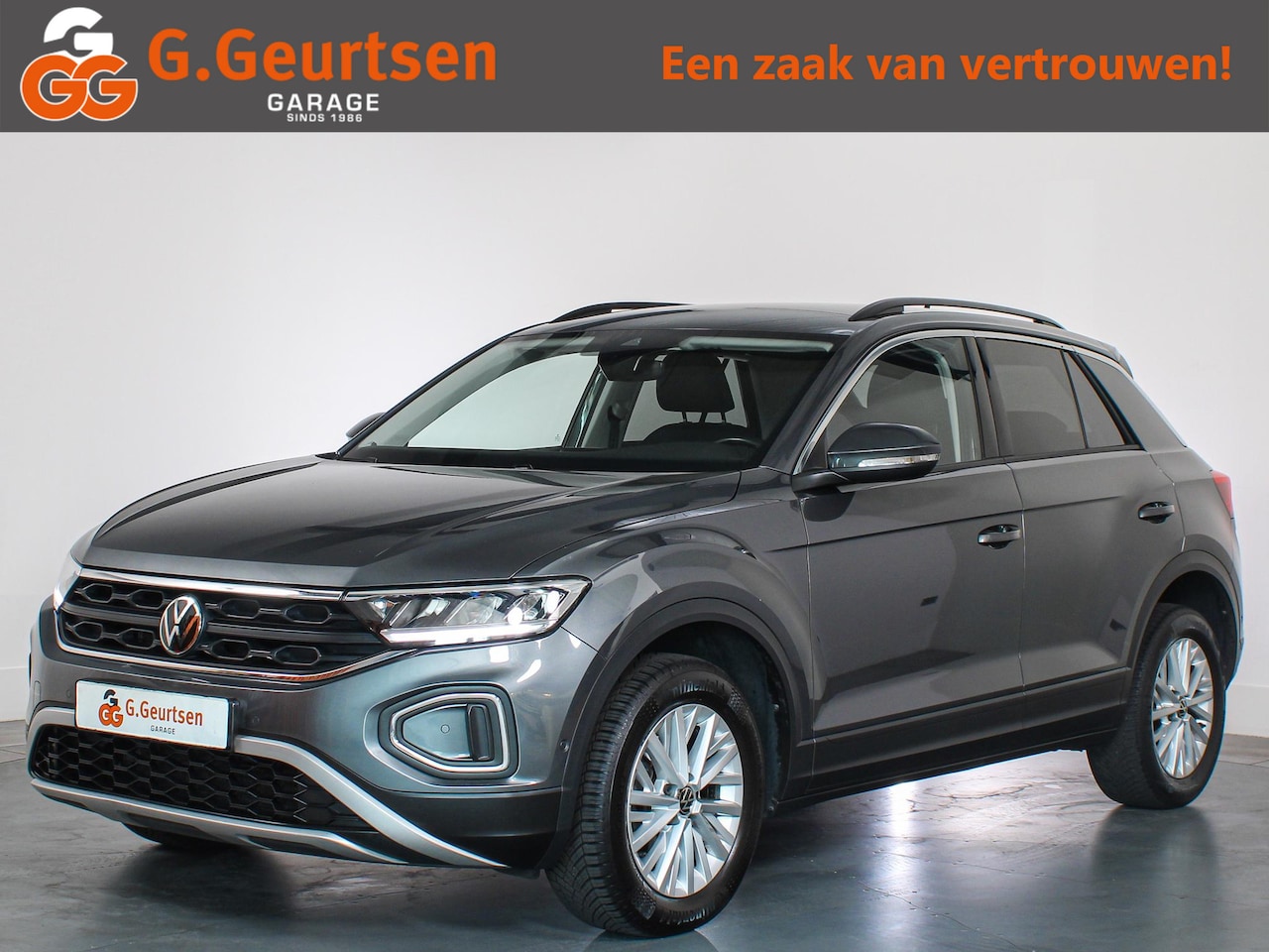 Volkswagen T-Roc - 1.5 TSI Life ACC, Digitale Cockpit, Apple Carplay/Andriod Auto, Led, 150PK, DAB - AutoWereld.nl