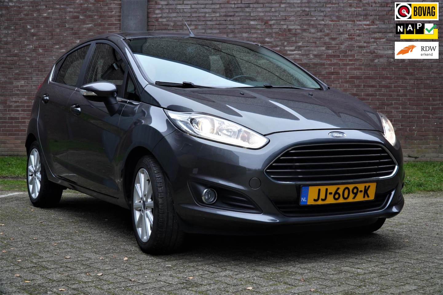 Ford Fiesta - 1.0 EcoBoost Titanium 1.0 EcoBoost Titanium, Navigatie, climat-control, Cruise-control, ALL-IN Prijs - AutoWereld.nl