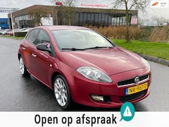 Fiat Bravo - 1.6 MultiJet Business, Trekhaak, Airco, Elektr ramen, Handel/Export