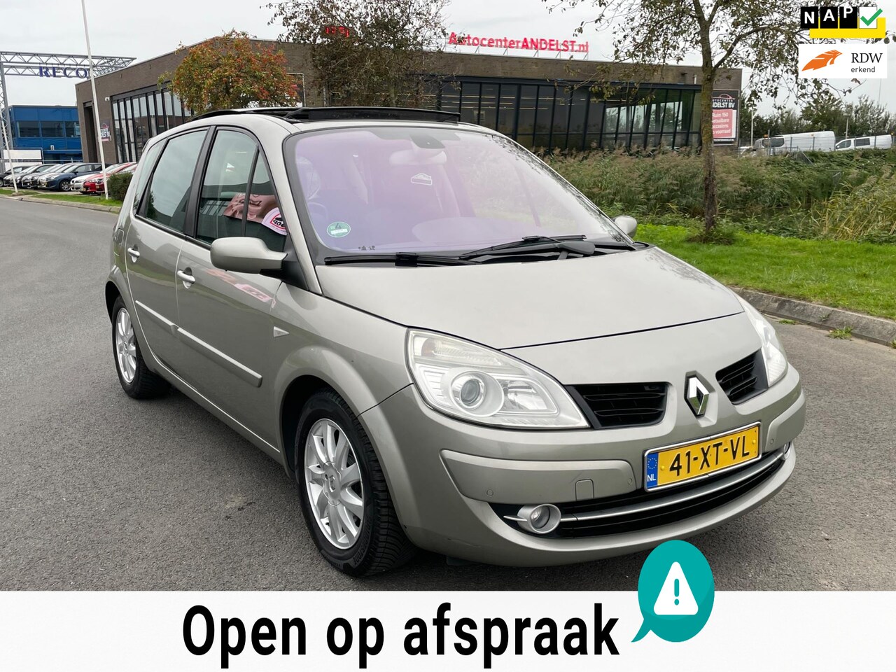 Renault Scénic - 2.0-16V Tech Line 2.0-16V Tech Line, Aut, Schuif-dak, Cruise, Navi, Climate control, Lmv, 2e eig afk, Geen i - AutoWereld.nl