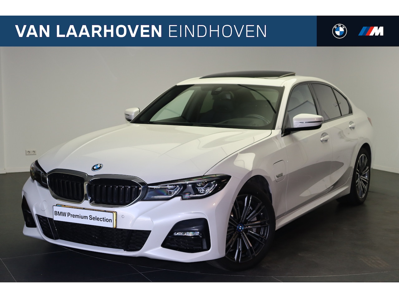 BMW 3-serie - 330e M Sport Automaat / Trekhaak / Sportstoelen / Comfort Access / Laserlight / Head-Up / - AutoWereld.nl