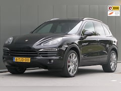Porsche Cayenne - 4.8 S Schuifdak Navi Bose Luchtvering Stuurverwarming
