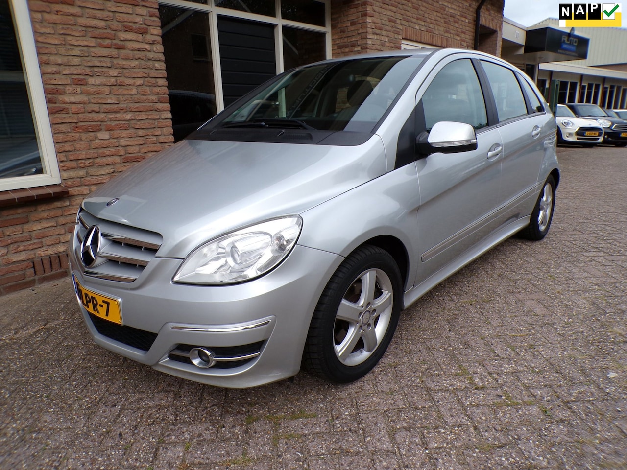 Mercedes-Benz B-klasse - 180 CDI Business Class Automaat / Airco - AutoWereld.nl