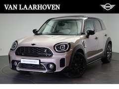 MINI Countryman - Cooper SE ALL4 Automaat / Panoramadak / Achteruitrijcamera / Active Cruise Control / LED /