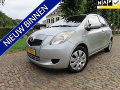 Toyota Yaris - 1.3 VVTi Sol MMT Automaat Climatecontrol Cruisecontrol Trekhaak 5 Drs Dealer Onderhouden
