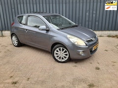 Hyundai i20 - 1.4i i-Motion