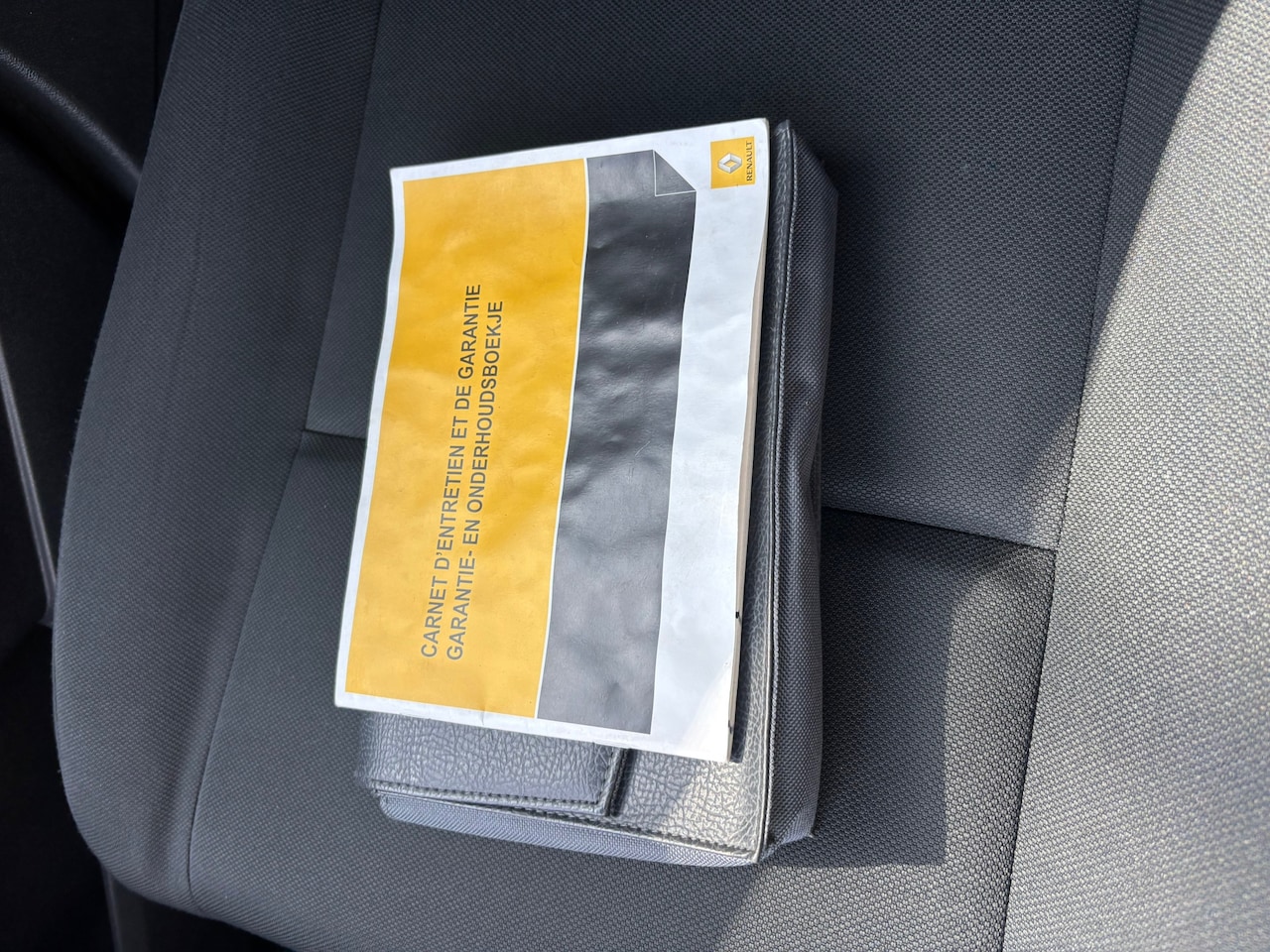 Renault Mégane - 1.4 TCE Celsium NAP NWE APK! - AutoWereld.nl