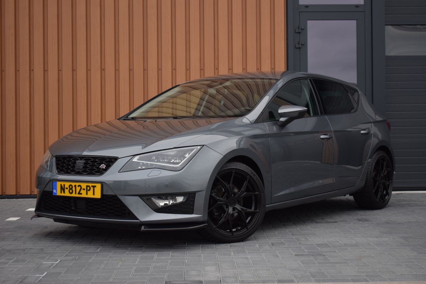 SEAT Leon - 1.4 TSI 150pk FR Dynamic LED | 18" - AutoWereld.nl